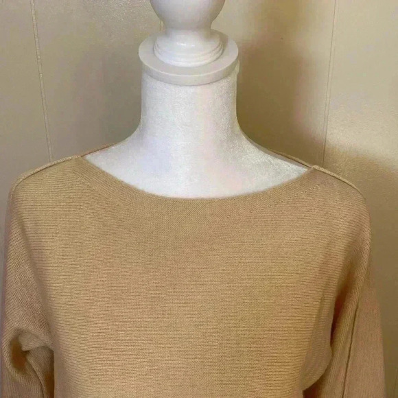 Vince Cashmere & Wool Blend XS Sweater with Boat Neck Collar & Cuffed Sleeves. - Picture 2 of 12